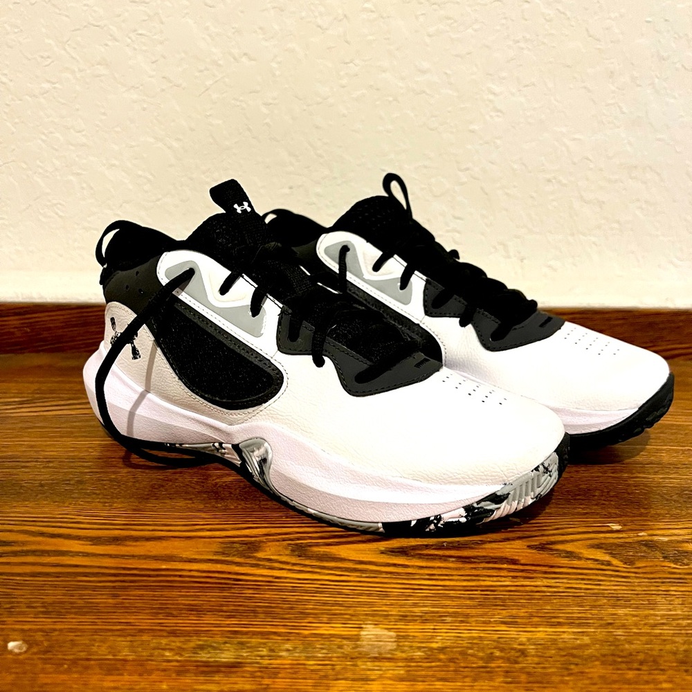 Under Armour Lockdown 6 basketball shoes